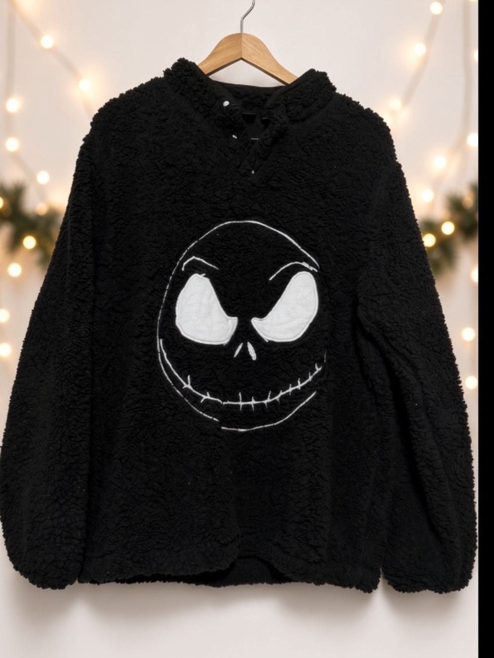 Disney Jack Skellington Sherpa
Pullover Nightmare before
Christmas Black XL NWT